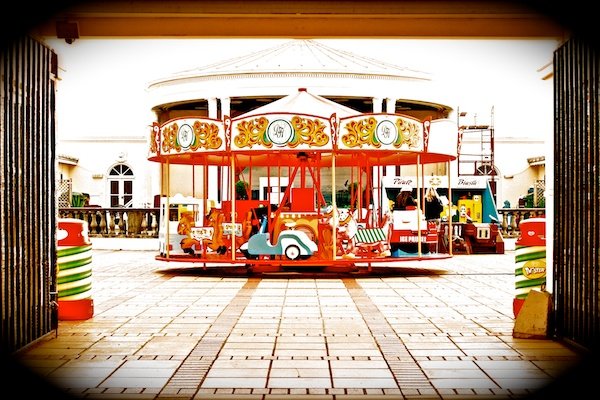 An image of a carousel with a vignette applied - Photography Clichés