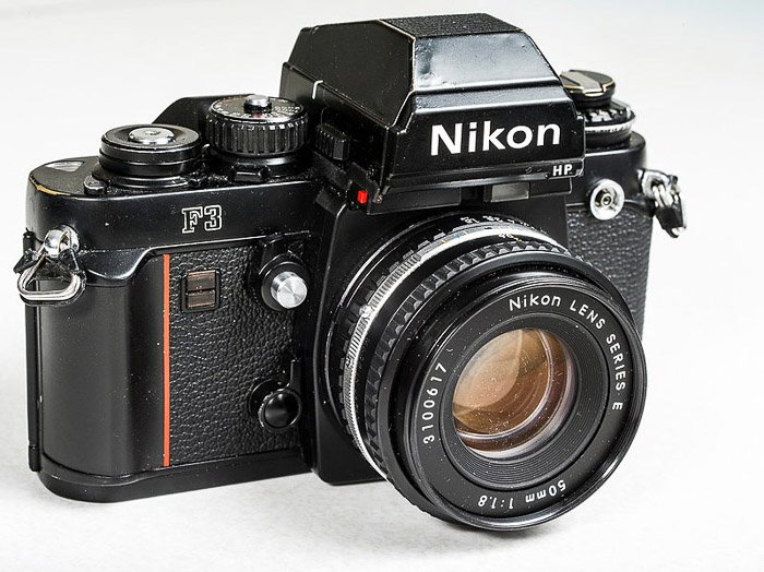 A 800px-Nikon F3 vintage camera with viewfinder