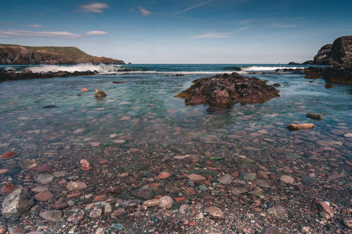 Filters for landscape photography: Example photo showing reflection-free water because of circular polarising filter (CPL)