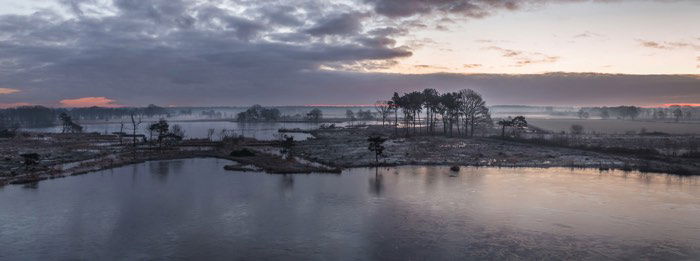Tripods for Landscape Photography: Panorama of Belgian lake made possible by tripod with panoramic head