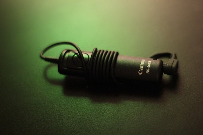 Remote trigger. Ideal for macro photography to reduce shake.