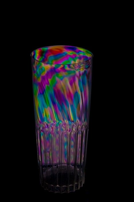 Rainbow cup effect from photoelasticity