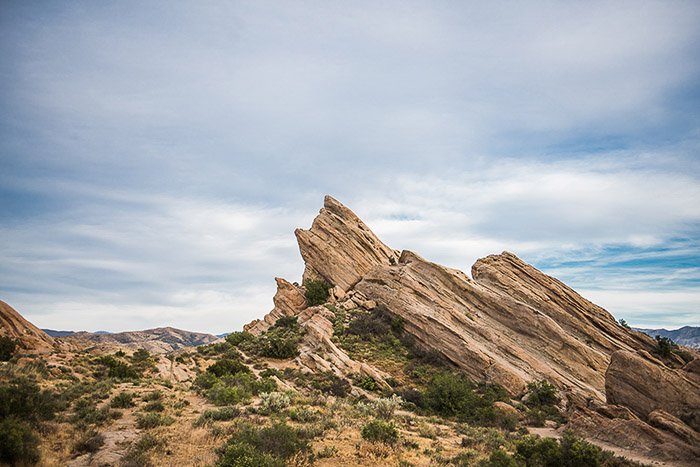 沙漠景观与瓦斯奎兹岩石-编辑原始照片