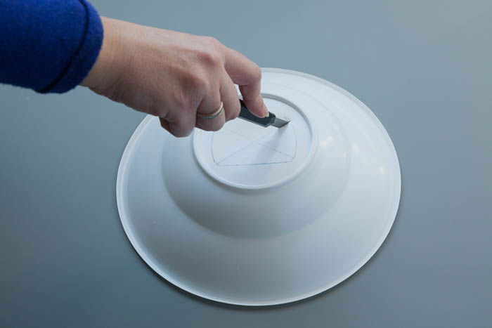 making a beauty dish out of plastic bowls