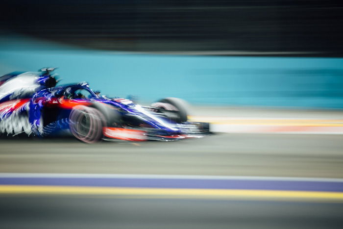 What is Panning   How to Use it to Photograph Movement  - 30