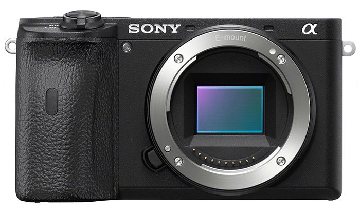 Sony A6600 mirrorless camera for street photography