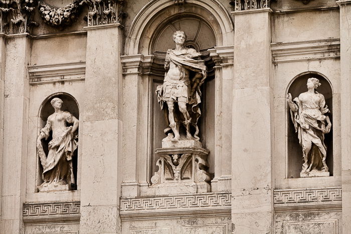 Photo of Santa Maria della Salute. Travel photography shot list.