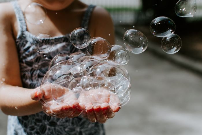 How to Make Fake Soap Suds