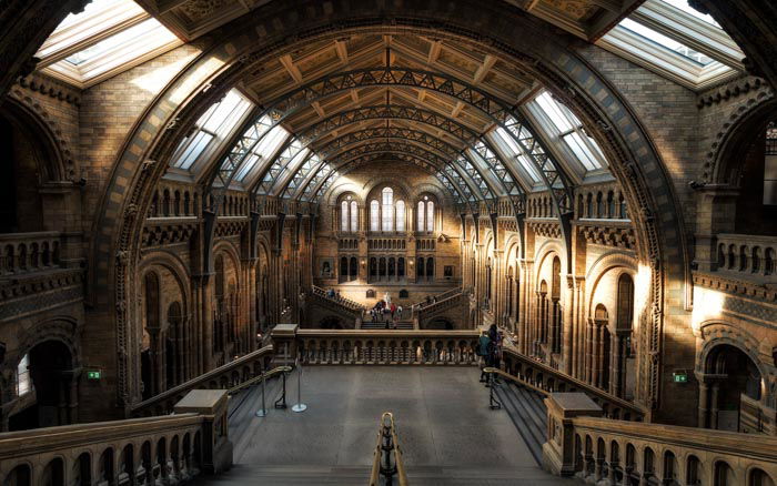 A photo of the interior of an awe-inspiring church 