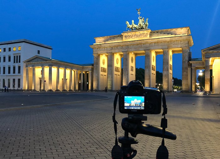 How to Take Unique Photos of Famous Places  Travel Tips  - 76