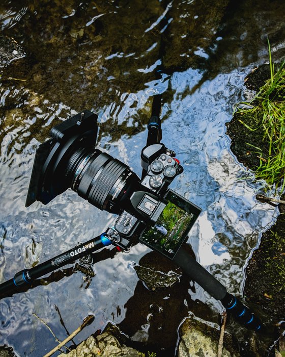 Sturdy tripod for rough use shooting long-exposure in bulb mode