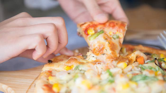 7 Best Tips for Shooting Delicious Pizza Photography - 96