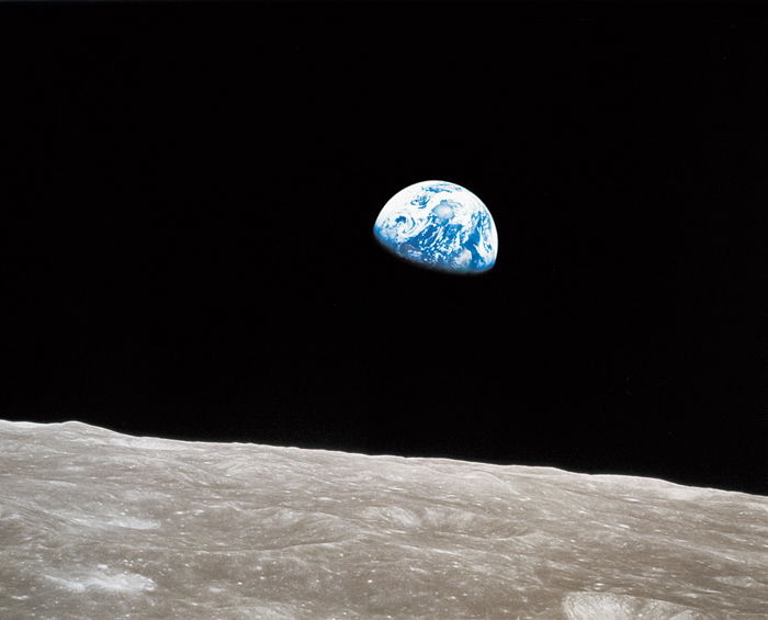 Earthrise - William Anders / NASA