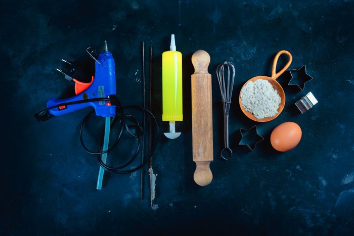 a flatlay of materials used for creative still life photos