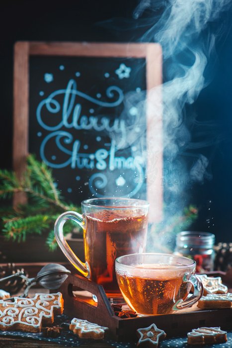 A creative Christmas still life - examples of using text in photography
