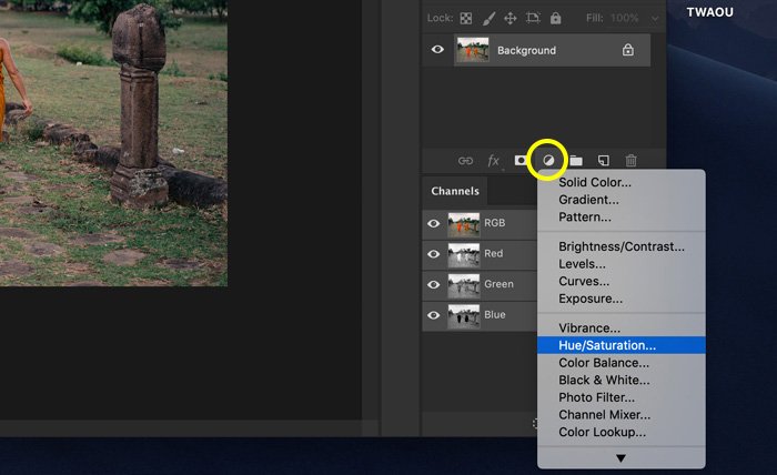 A screenshot showing how to use hue/saturation to change color in Photoshop
