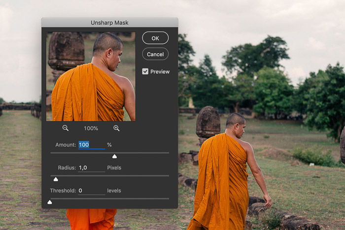 A screenshot showing how to adjust the amount slider to change resolution in Photoshop 