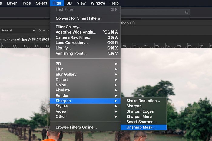 A screenshot showing how to select unsharp mask in Photoshop 