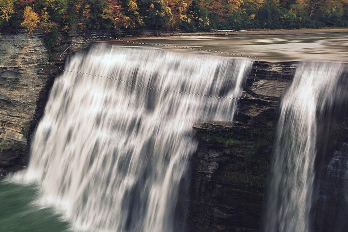 How to add waterfall effect in Photoshop - Select the Part that Needs a Curve