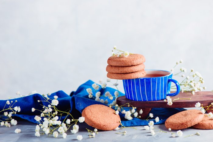Bright and airy food still life using creative cookie photography