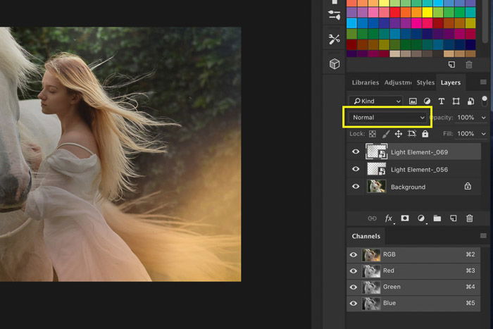 A screenshot of how to use Photoshop overlays