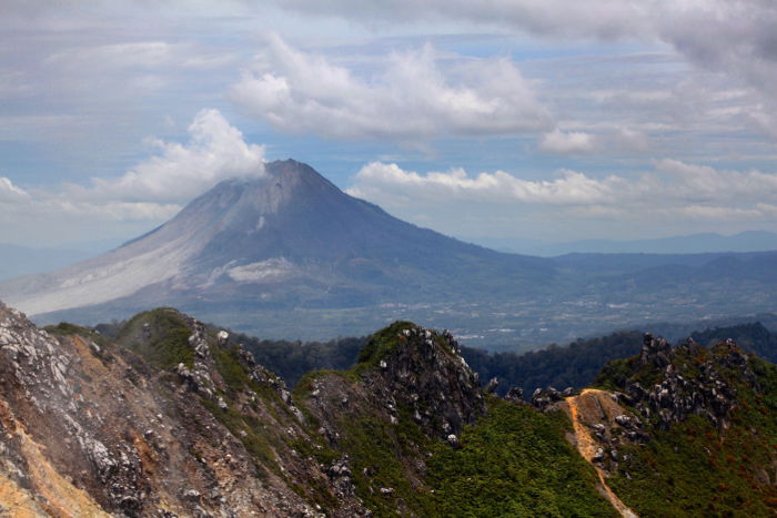 Stunning landscape shot of a volcano