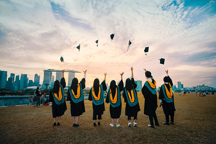 20 Tips for Great Graduation Day Photos