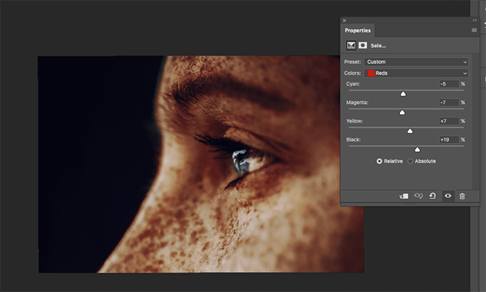 A screenshot showing how to colorize black and white photos in Photoshop 