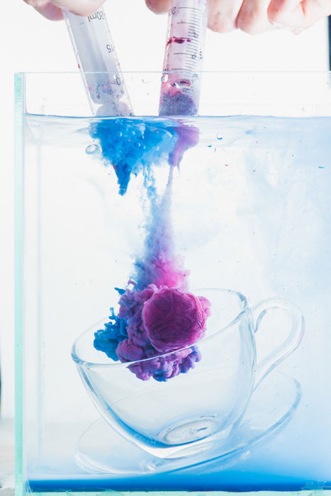 underwater still life setup to shoot colorful paint in water photography