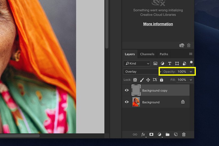A screenshot showing how to change opacity of the layer in Photoshop 