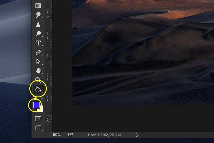a screenshot showing how to create a transparent gradient in Photoshop