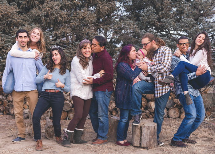 What to Wear for Family Portraits — Artemis Photography