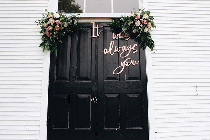 wedding-photography-props-wedding-door-with-flowers-and-sign