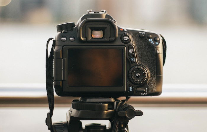 Photo of the LCD screen of a DSLR camera