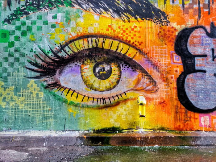 An eye graffiti on a wall