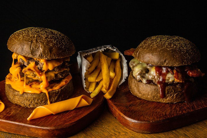 10 Burger Photography Secrets for Styling and Shooting - 67