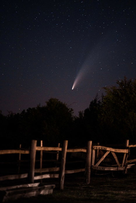 A comet in the night sky