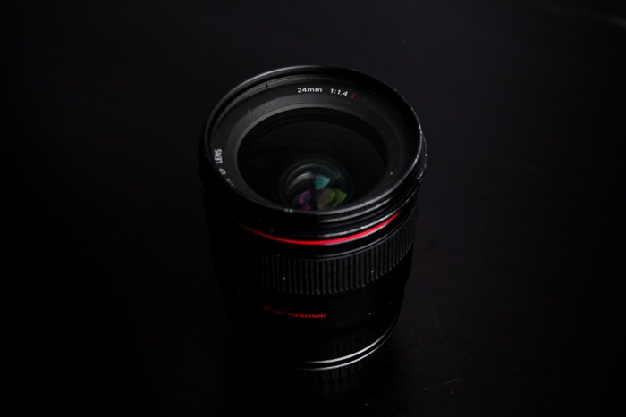 Canon EF 24mm f/1.4L II USM Review 2020 (Worth the Price?)