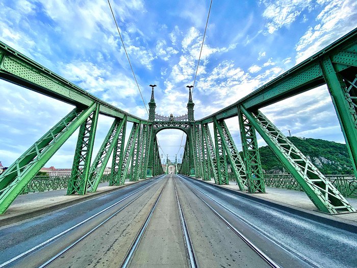 伊丽莎白桥在布达佩斯