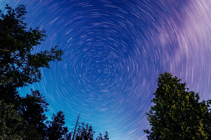 Star trails in radial balance