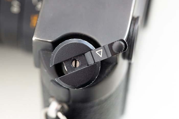 Leica M6 Rewinding process.