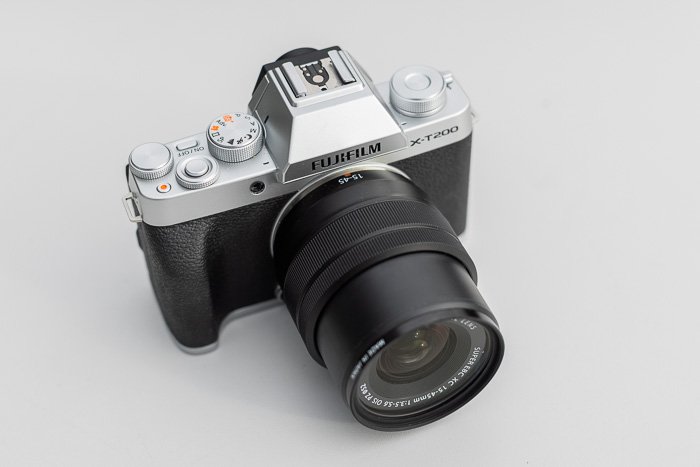Fujifilm X-T200 Review (Should You Buy This Camera in 2023?)
