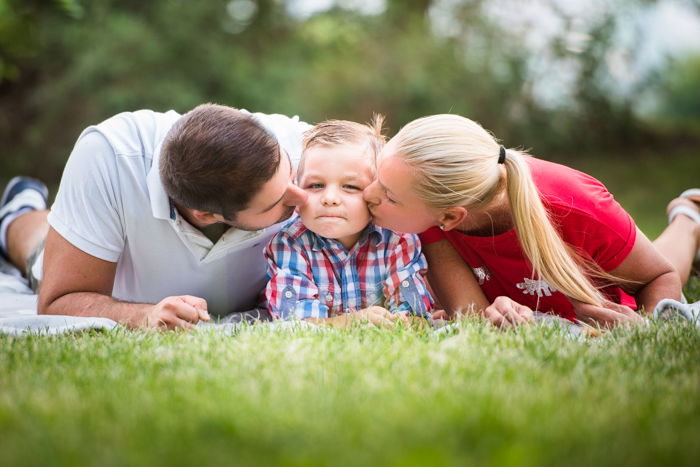 21 Family Portrait Ideas for Gorgeous Photos