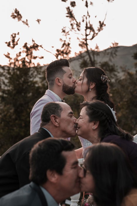 17 Best Family Photo Poses for Your Next Session - 58