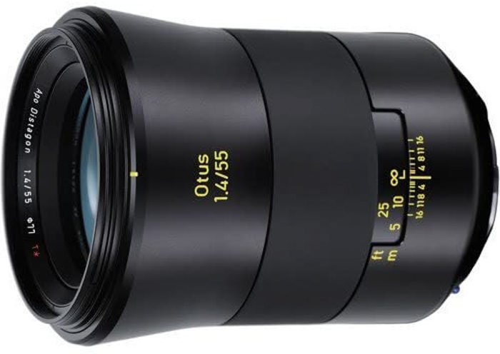 Image of the Carl Zeiss Distagon T* Otus 1.4/55 ZF.2 a Lens for Portraits