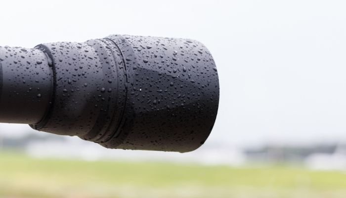 lens hood in the rain