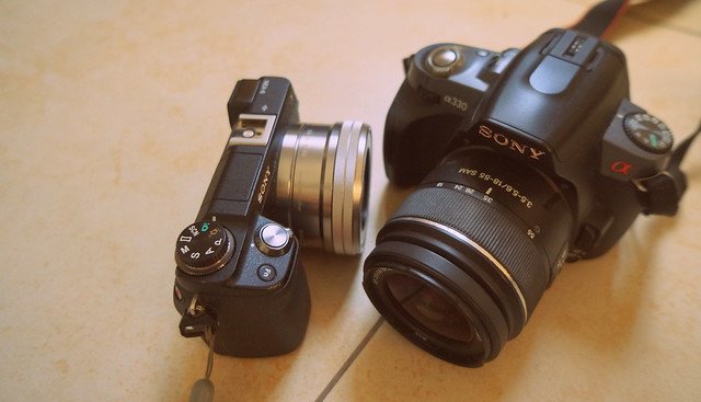 DSLR vs câmeras sem espelho Sony