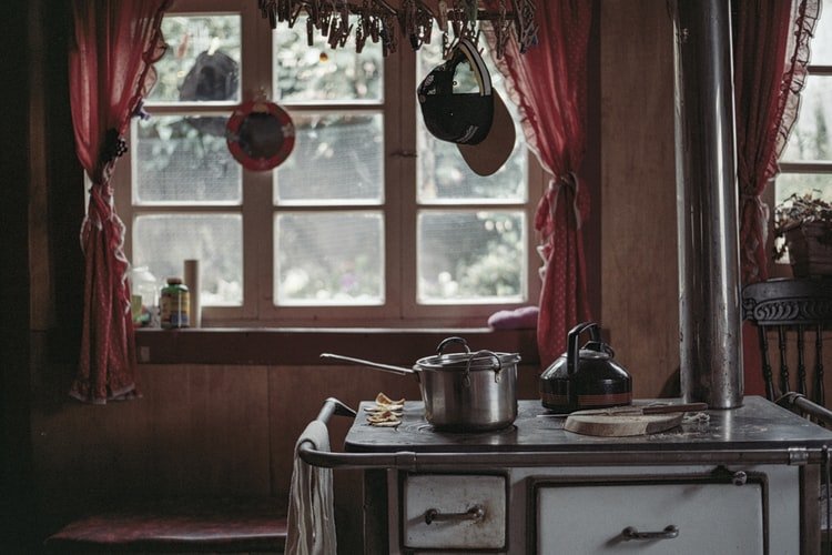 old fashioned kitchen