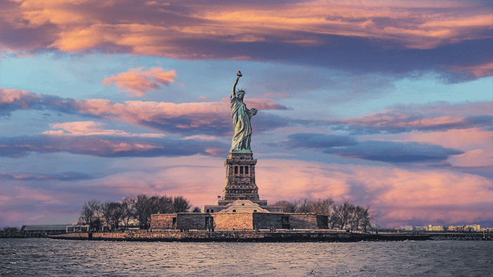 Statue of Liberty with replaced sky with photoshop AI