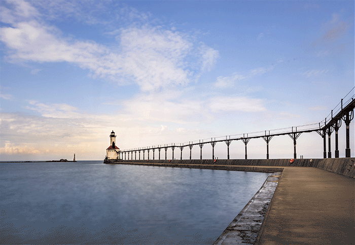 Cyberlink PhotoDirector animated GIF of lighthouse and pier